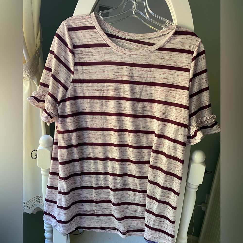 Lane Bryant ruffle sleeves t. Maroon size 10/12 New without tags